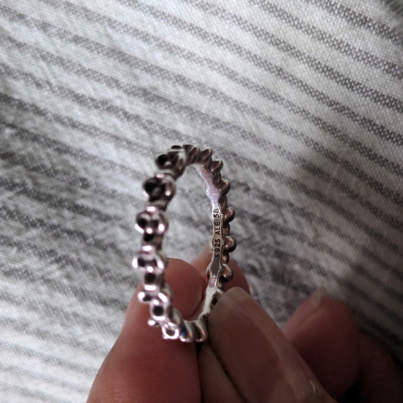 Pandora flower ring size 58 - Picture 2 of 2